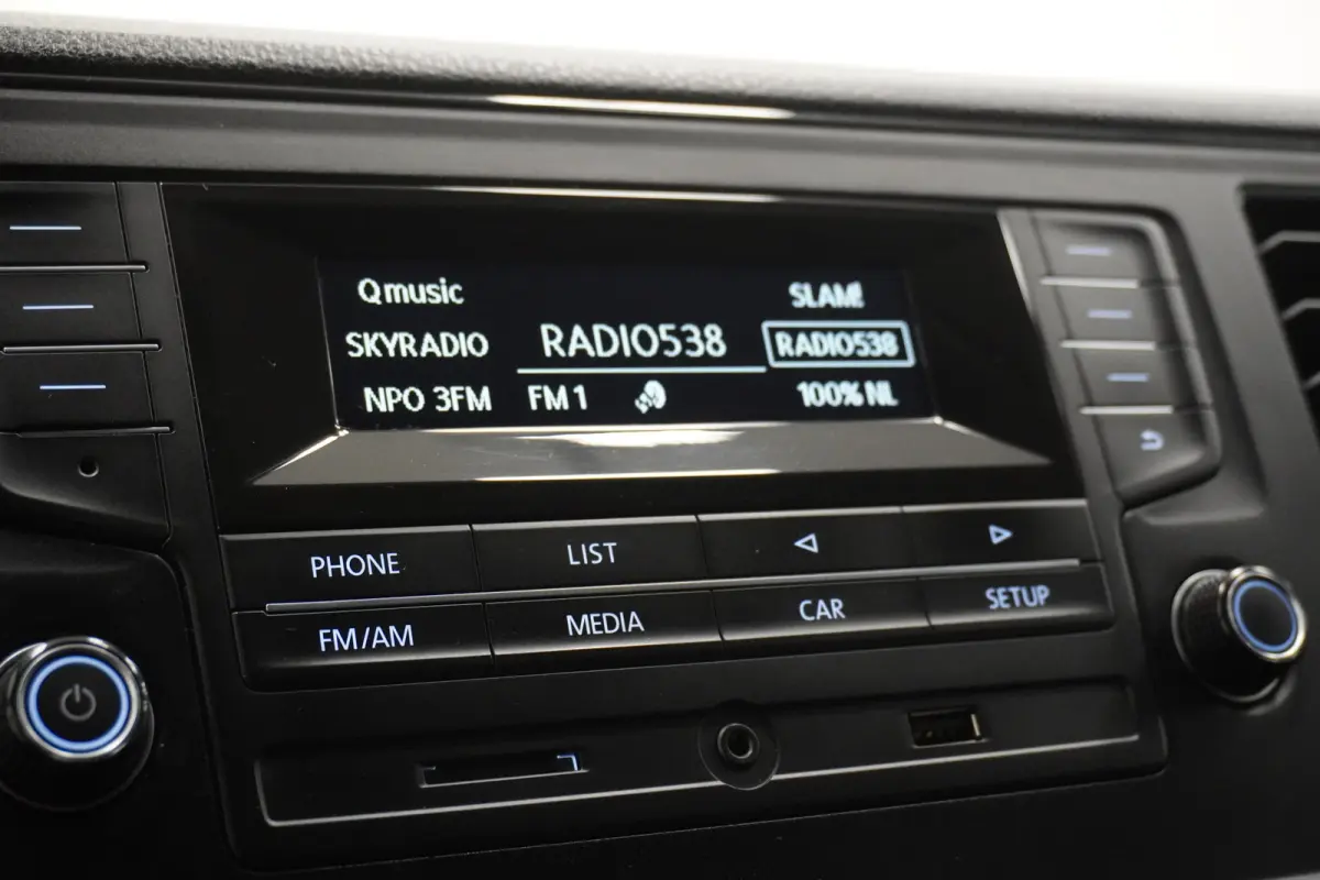 2.0 TDI 140PK L3H3 EURO 6 - Airco - Radio - Cruise - €16.900,- Excl.