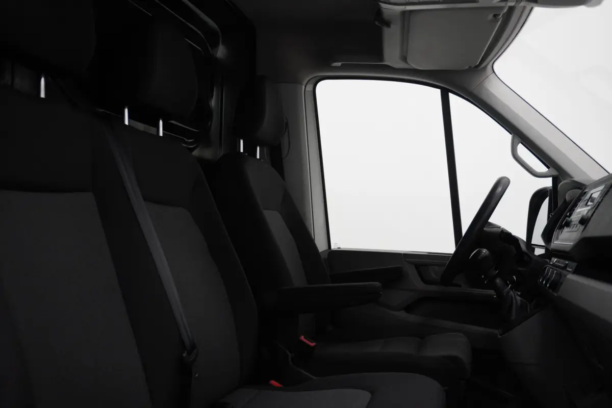 2.0 TDI 140PK L3H3 EURO 6 - Airco - Radio - Cruise - €16.900,- Excl.