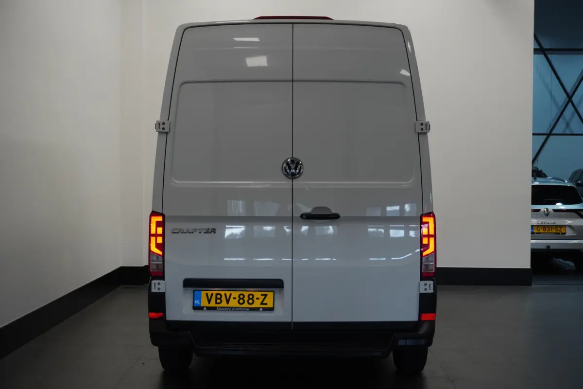 2.0 TDI 140PK L3H3 EURO 6 - Airco - Radio - Cruise - €16.900,- Excl.