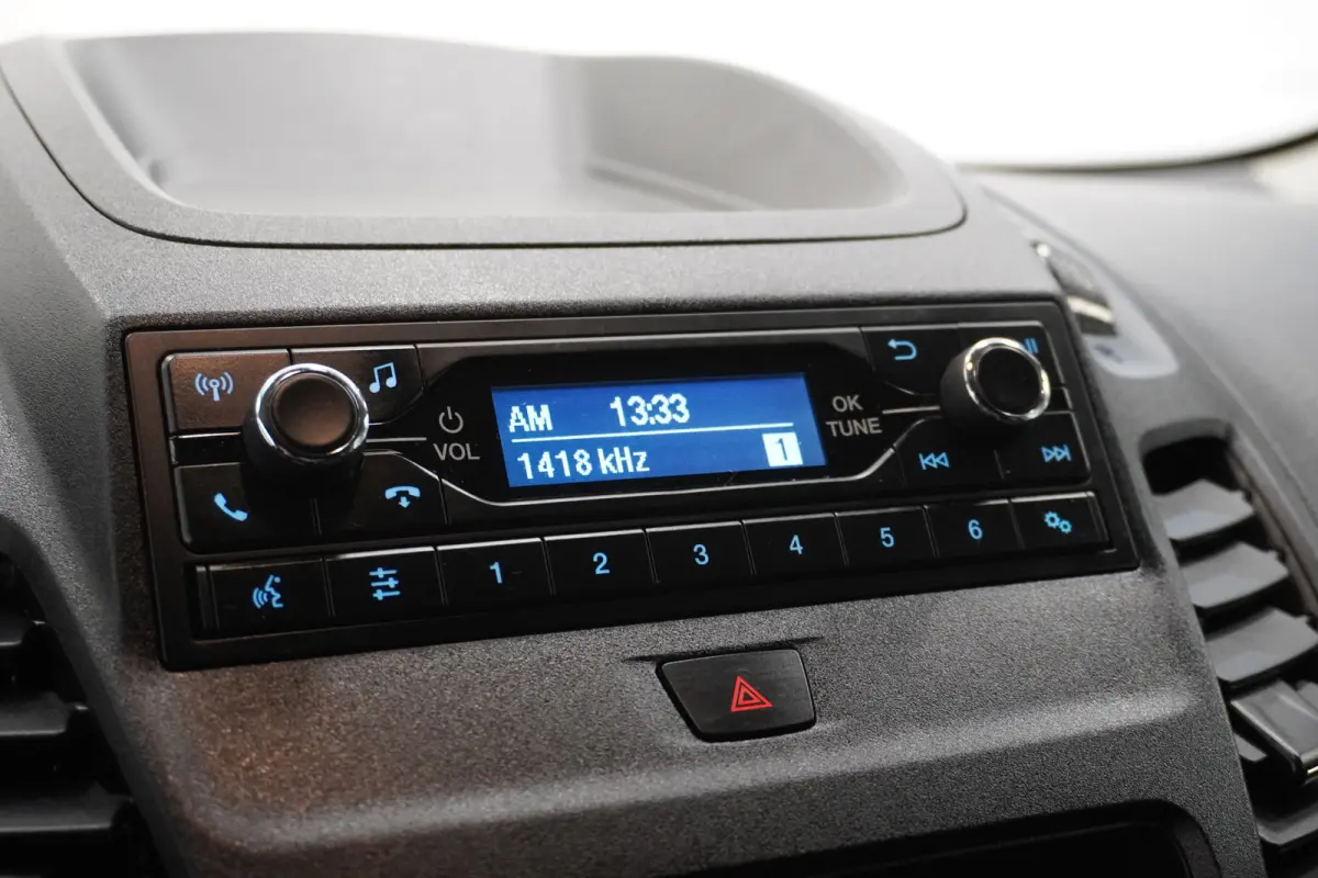 1.5 EcoBlue 100PK EURO 6 Airco - Cruise - Trekhaak - €10.950,- Excl.
