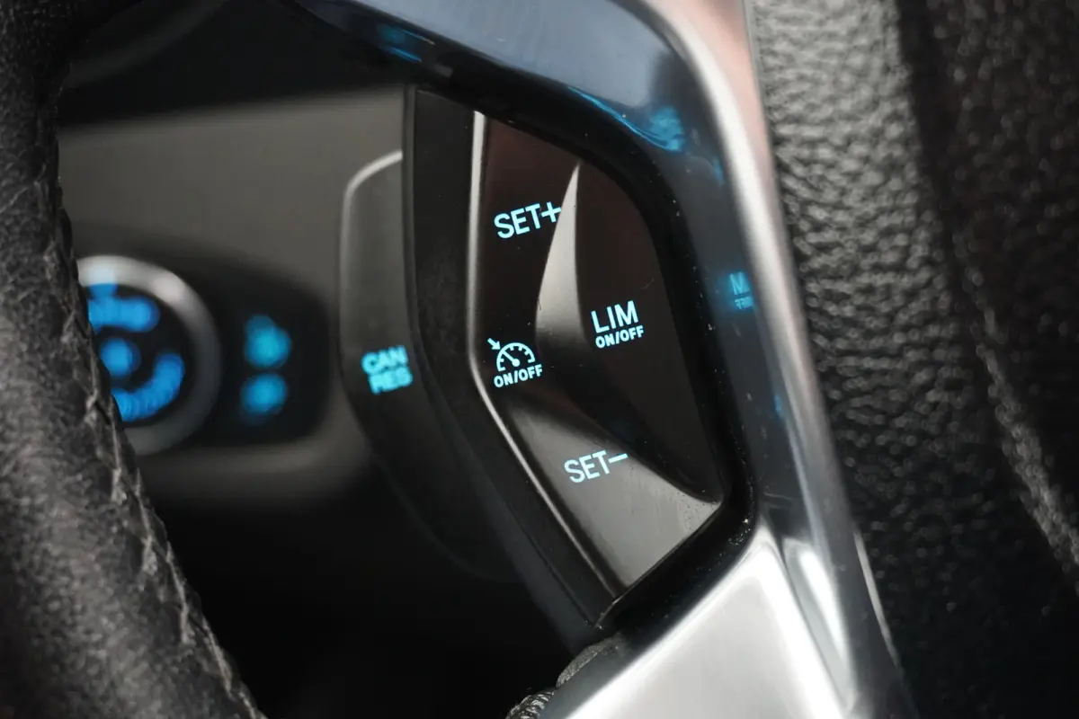 1.5 EcoBlue 100PK EURO 6 Airco - Cruise - Trekhaak - €10.950,- Excl.