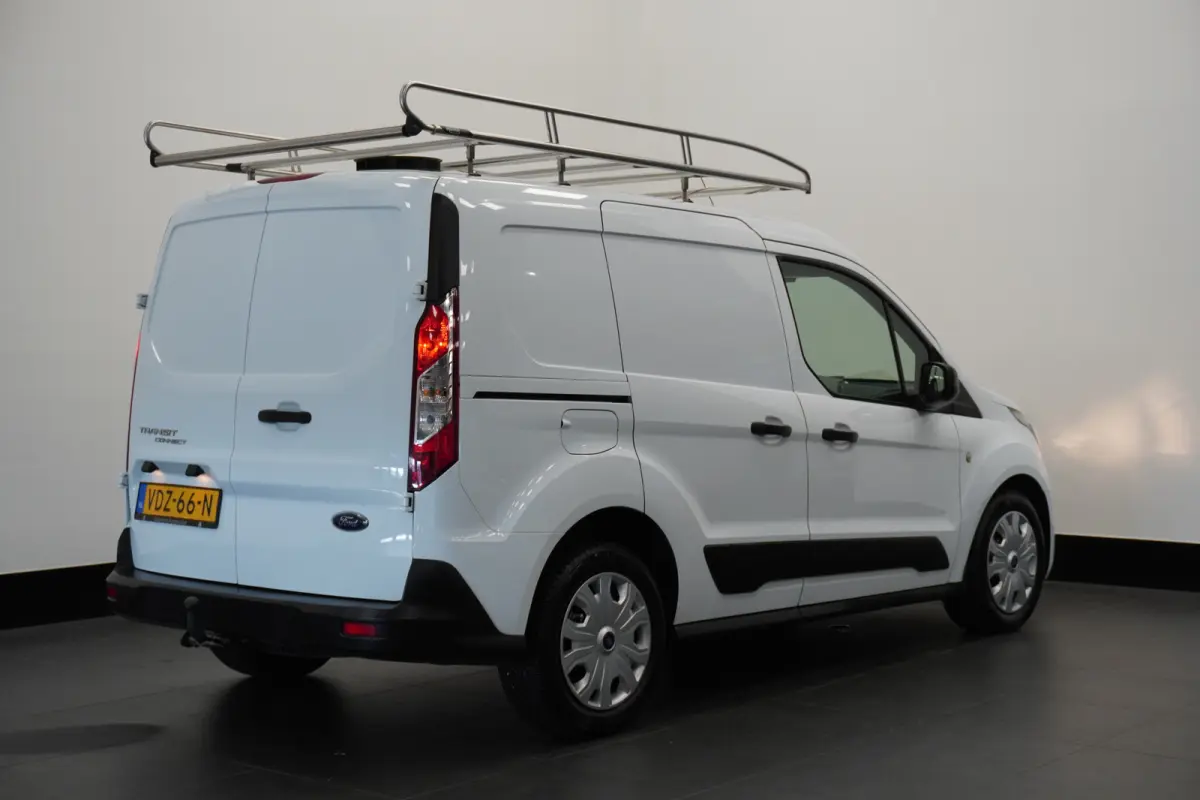 1.5 EcoBlue 100PK EURO 6 Airco - Cruise - Trekhaak - €10.950,- Excl.