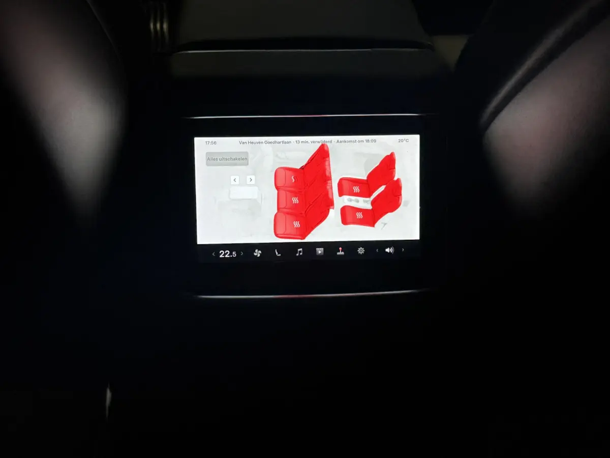 Base AWD 7 personen 100 KWH / NAVI / FULL / INRUIL MOGELIJK / SOH 87 % /