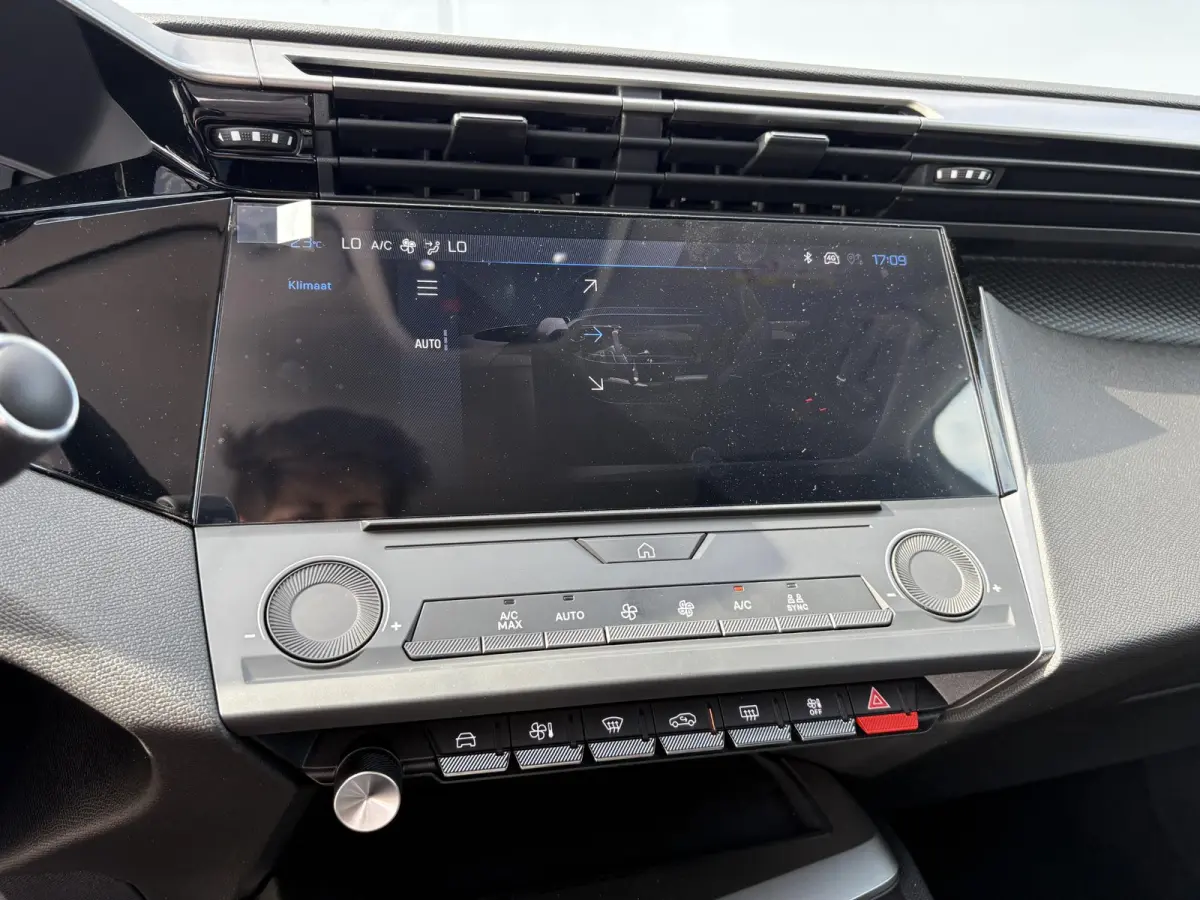 1.2 Hybrid 145 e-DCS6 Business | 360 Camera | Cruise Control | Apple Carplay/Android Auto