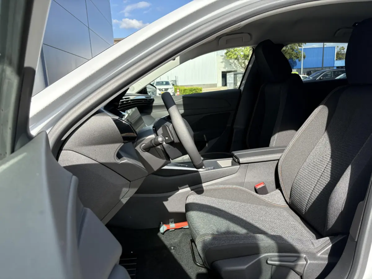 1.2 Hybrid 145 e-DCS6 Business | 360 Camera | Cruise Control | Apple Carplay/Android Auto