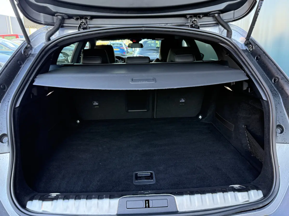 BWJ 2023 1.2 131 PK PureTech Allure Pack Business | AUTOMAAT | ADAPTIVE CRUISE | FULL LED | HALF LEER | KEYLESS | 360 CAMERA | CARPLAY + ANDROID | DAB | LMV | PDC