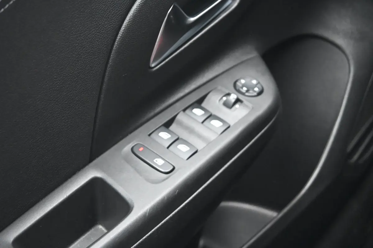 1.2 Turbo 100pk GS-line | Cruise Control | Navigatie | Airco | Achteruitrijcamera | Apple Carplay & Android Auto | Keyless Entry |