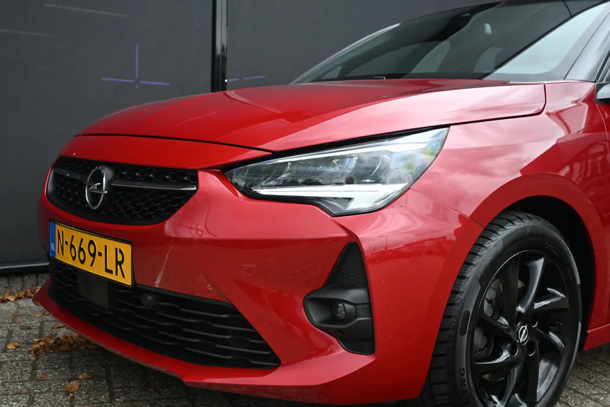 1.2 Turbo 100pk GS-line | Cruise Control | Navigatie | Airco | Achteruitrijcamera | Apple Carplay & Android Auto | Keyless Entry |