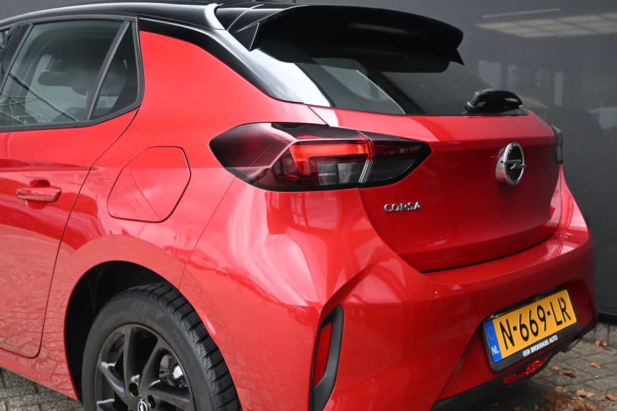 1.2 Turbo 100pk GS-line | Cruise Control | Navigatie | Airco | Achteruitrijcamera | Apple Carplay & Android Auto | Keyless Entry |
