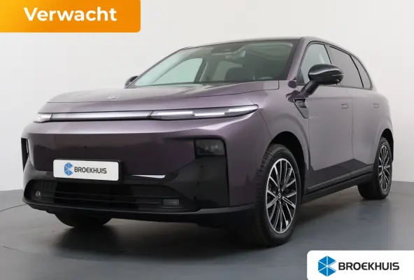 Design ProMax 67.1 kWh | €1000,- korting !! | Vanaf €499,- Private Lease per maand ! | Panoramadak | Carplay | Achteruitrijcamera | 18" Lichtmetalen Velgen | Adaptieve cruise control | P