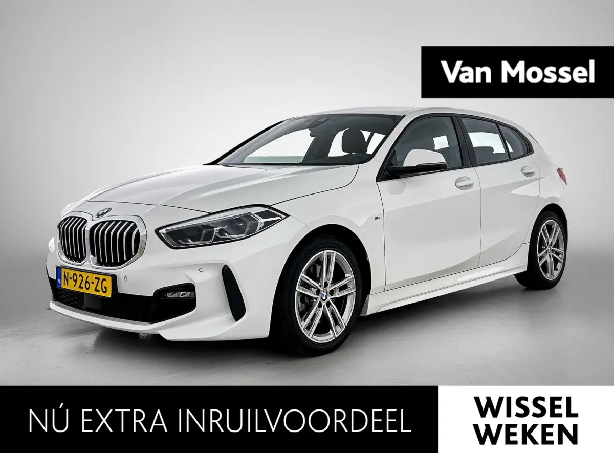 118i High Executive | M PAKKET | SFEERVERLICHTING | PARKEERSENSOREN | STOELVERWARMING | CRUISE CONTROL | CLIMATE CONTROL | DRIVING MODES | LED VERLICHTING | LICHTMETALEN VELGEN | DAB RADIO |