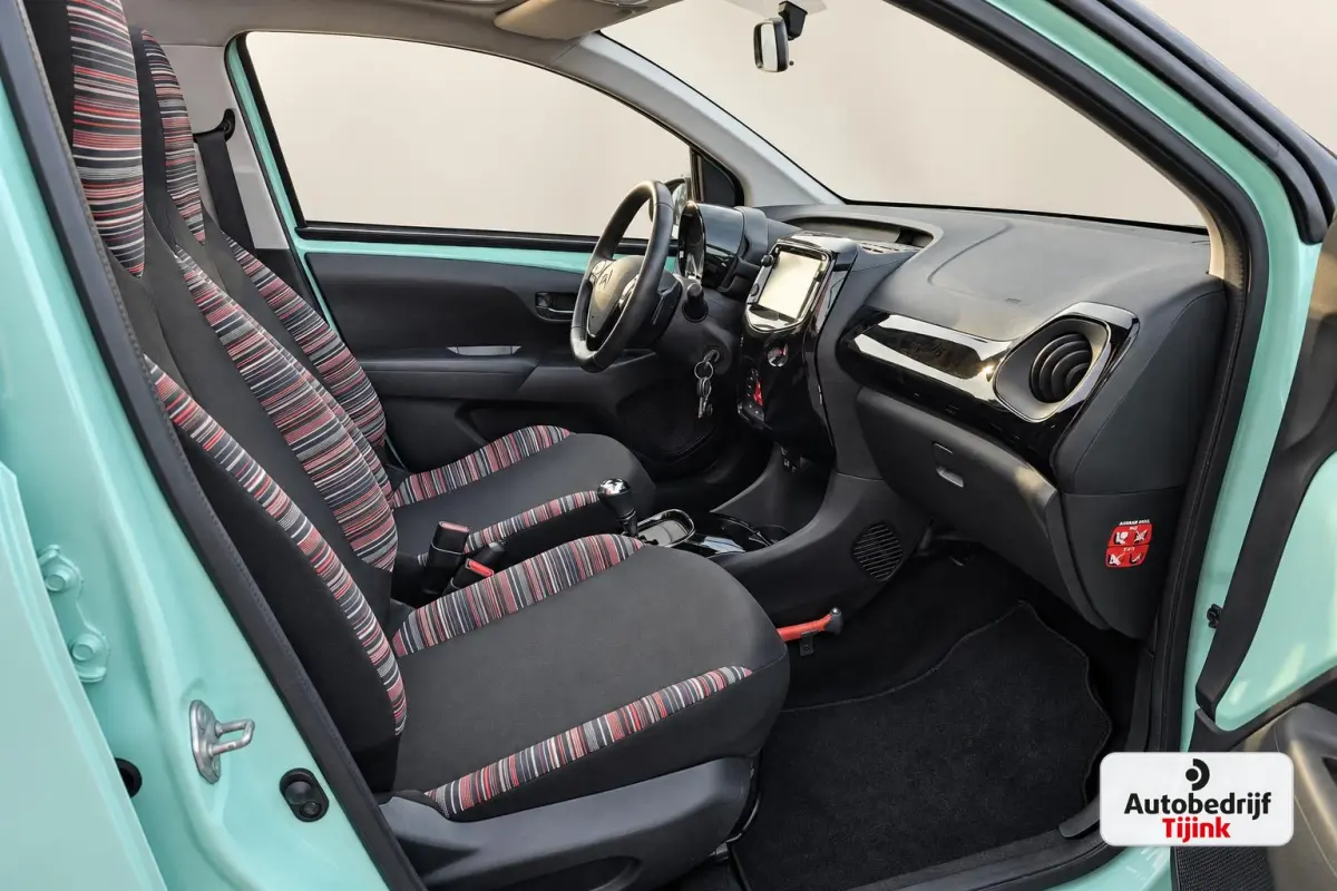 1.0 VTi Airscape Shine | Cabrio | Automaat | Airco | Camera | Connecting Box | Elektro pakket | Zwarte grill |