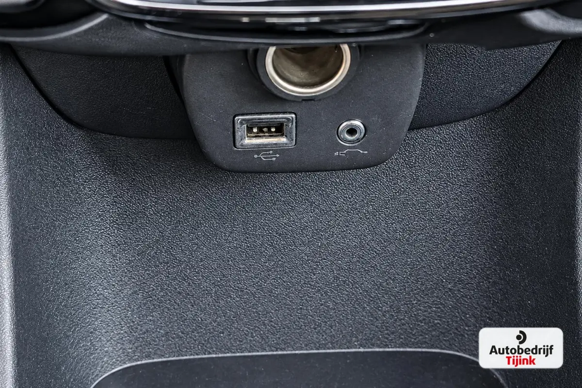 1.0 VTi Airscape Shine | Cabrio | Automaat | Airco | Camera | Connecting Box | Elektro pakket | Zwarte grill |
