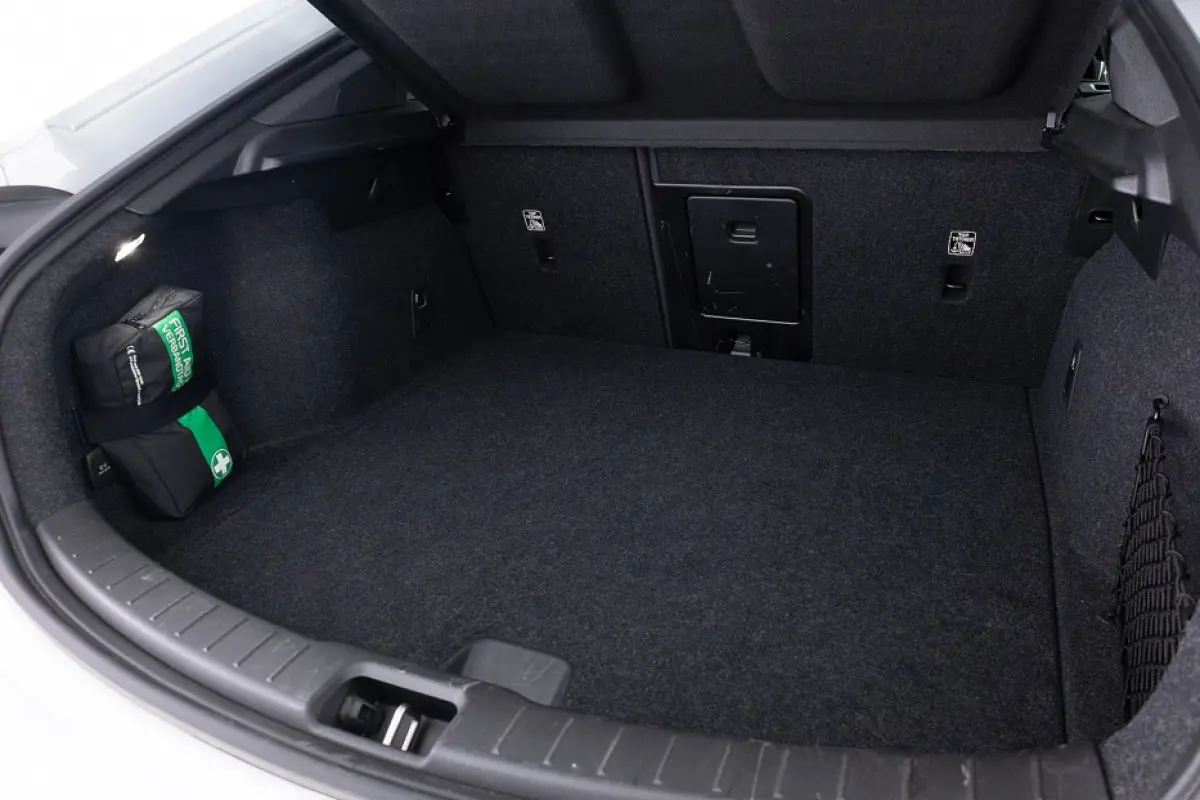 Long Range Single Motor RWD 82kWh *SOH 97 %* !