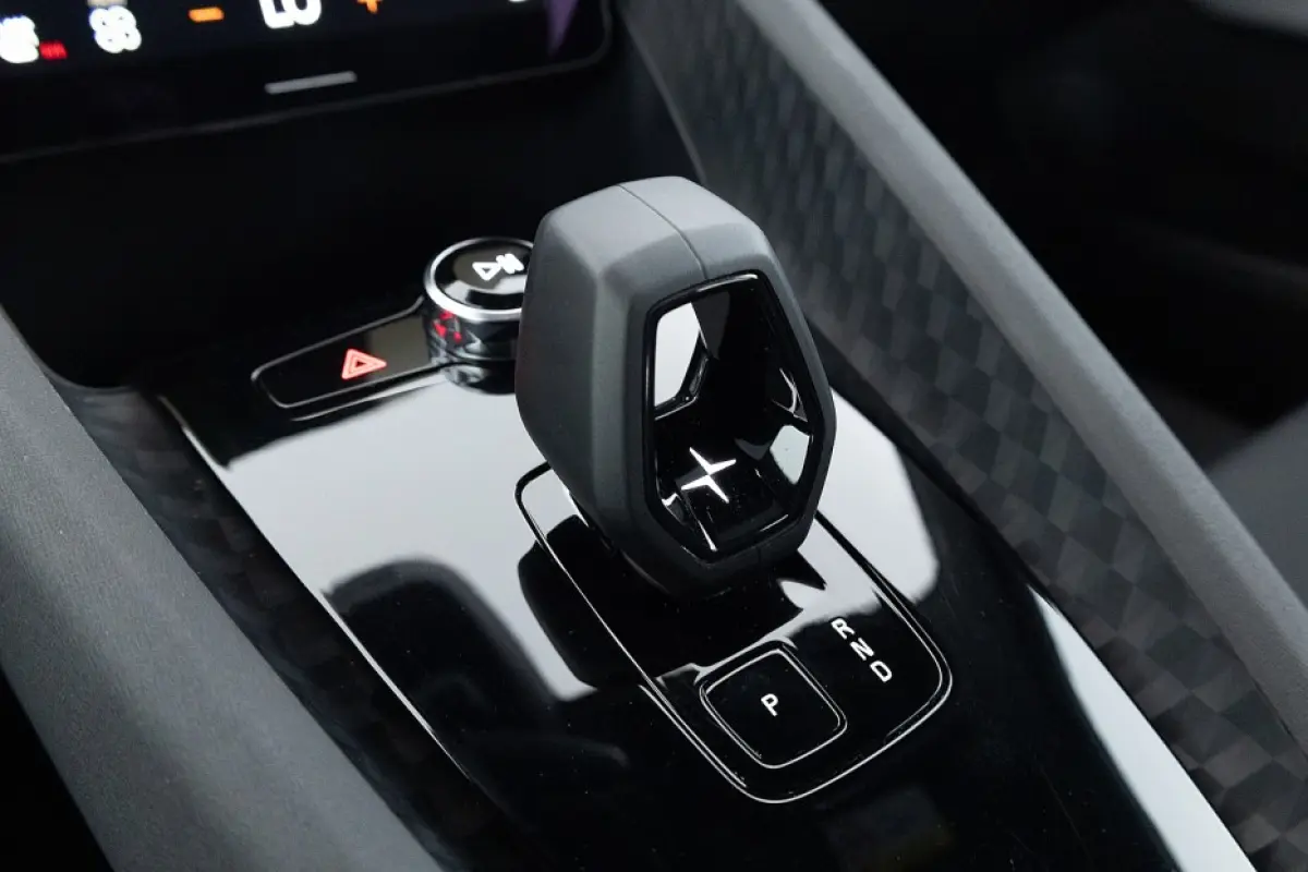 Long Range Single Motor RWD 82kWh *SOH 97 %* !