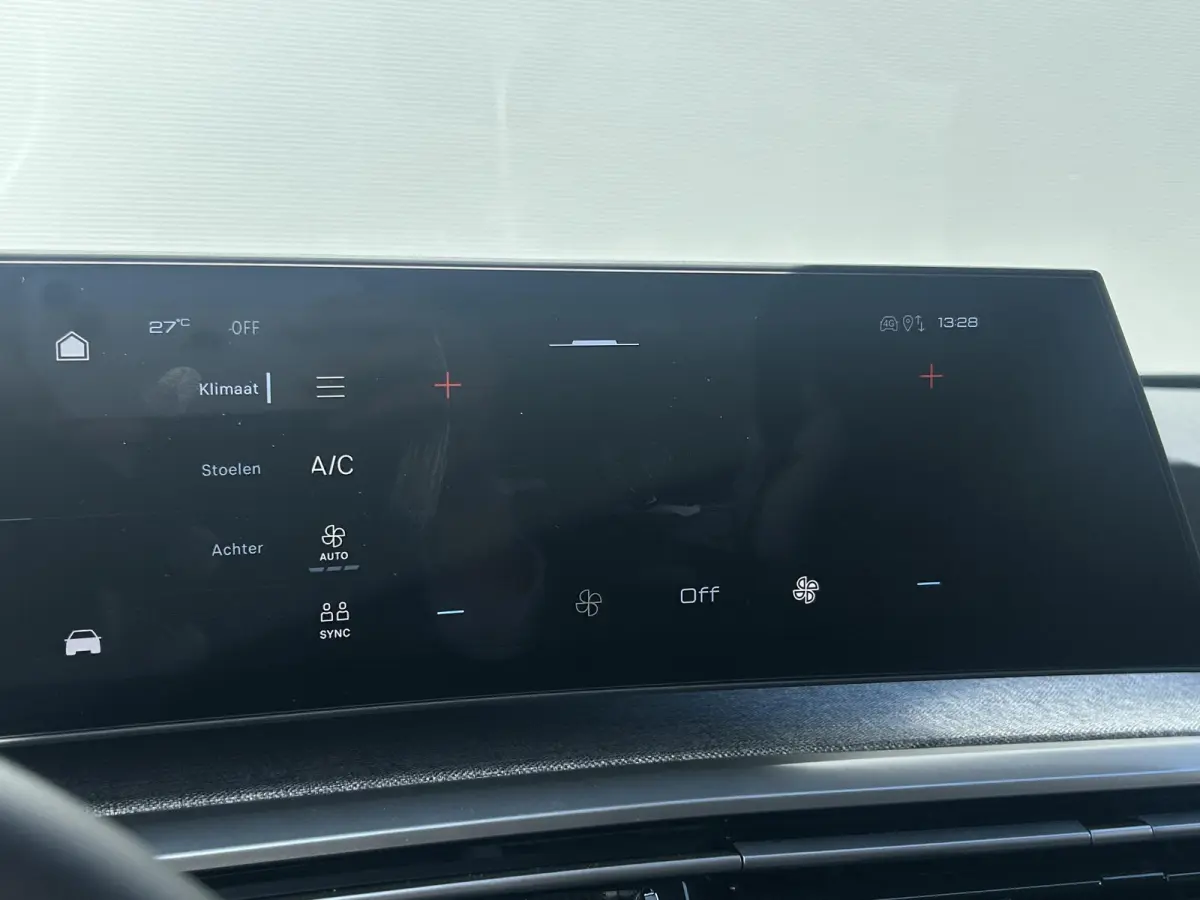 1.2 Hybrid 145 Allure 7p | Stoelverwarming | Camera | Cruise Control | Apple Carplay/Android Auto