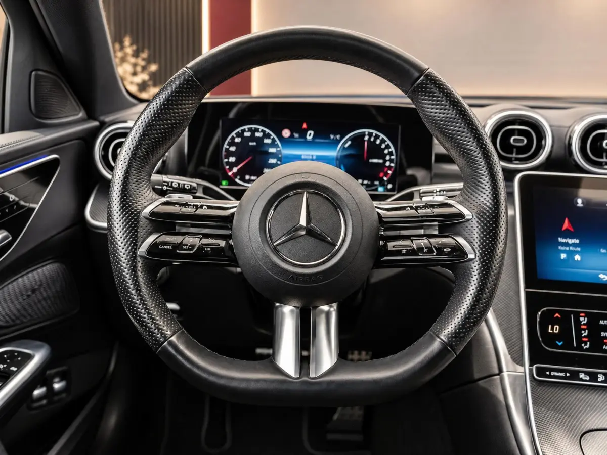 300e 313PK AMG Line | Memory | Camera | 112KM WLTP | BTW