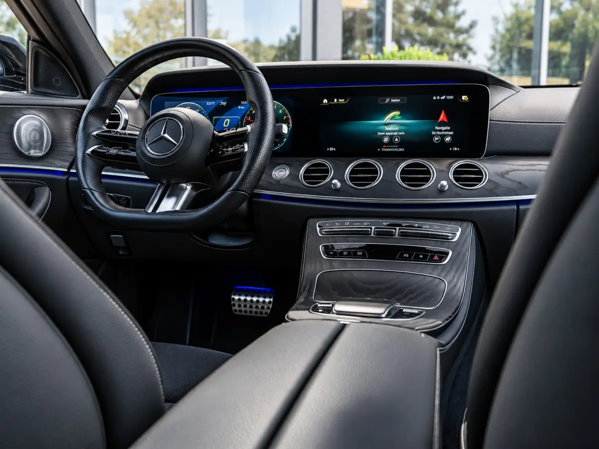 E300e 4MATIC AMG Line|PANO|BURMESTER|360°
