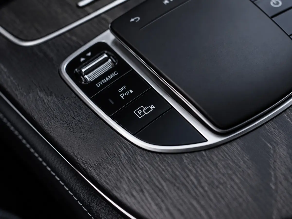 E300e 4MATIC AMG Line|PANO|BURMESTER|360°