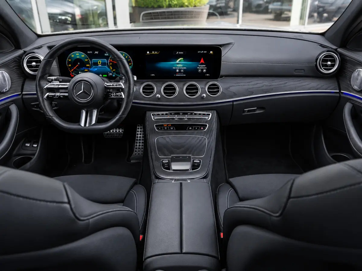 E300e 4MATIC AMG Line|PANO|BURMESTER|360°