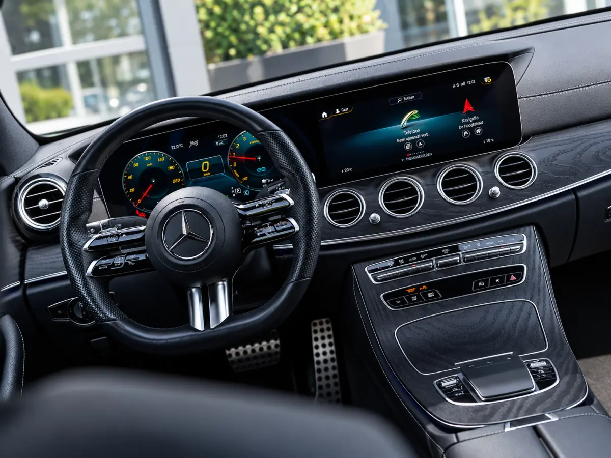 E300e 4MATIC AMG Line|PANO|BURMESTER|360°