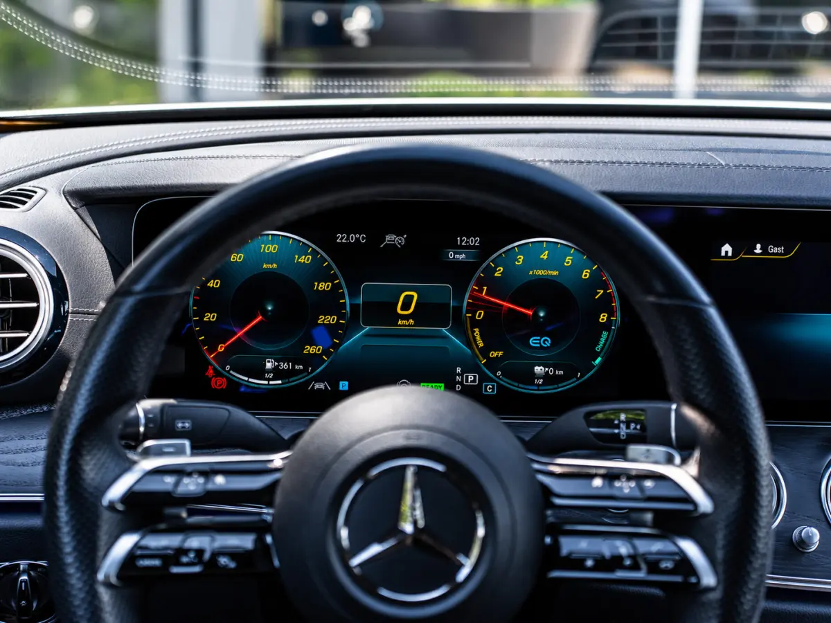 E300e 4MATIC AMG Line|PANO|BURMESTER|360°