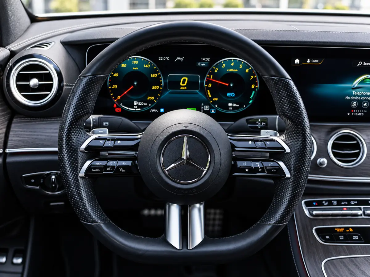 E300e 4MATIC AMG Line|PANO|BURMESTER|360°