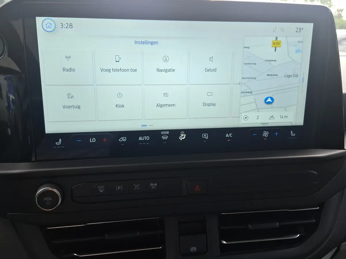 320 2.5 PHEV L2H1 Limited | Incl. BPM | NIEUW!! | Navigatie/Android/Apple Carplay | Cruise Control Adaptief | Voorstoelen/Voorruit Verwarmd | PDC Voor en Achter | Airco Automatisch | LED Kop