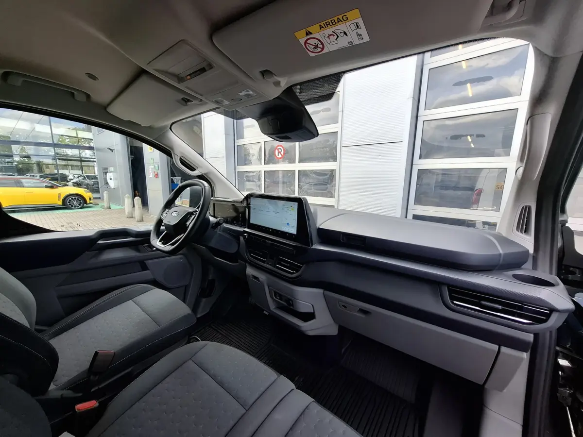 320 2.5 PHEV L2H1 Limited | Incl. BPM | NIEUW!! | Navigatie/Android/Apple Carplay | Cruise Control Adaptief | Voorstoelen/Voorruit Verwarmd | PDC Voor en Achter | Airco Automatisch | LED Kop