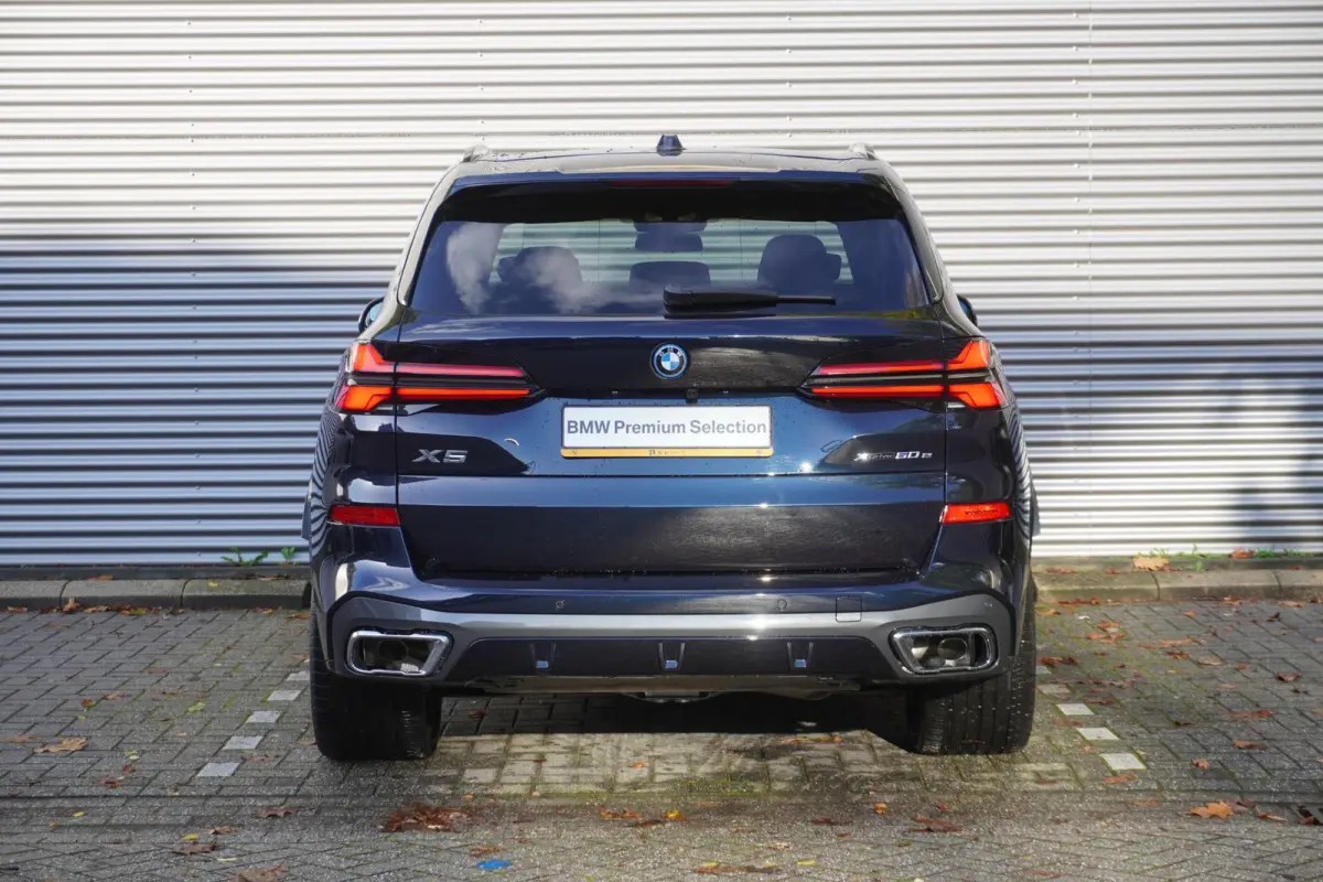 xDrive50e | SoH 100% | M Sportpakket | Driving Assistant Professional | Harman/Kardon Surround Sound systeem | Panoramadak