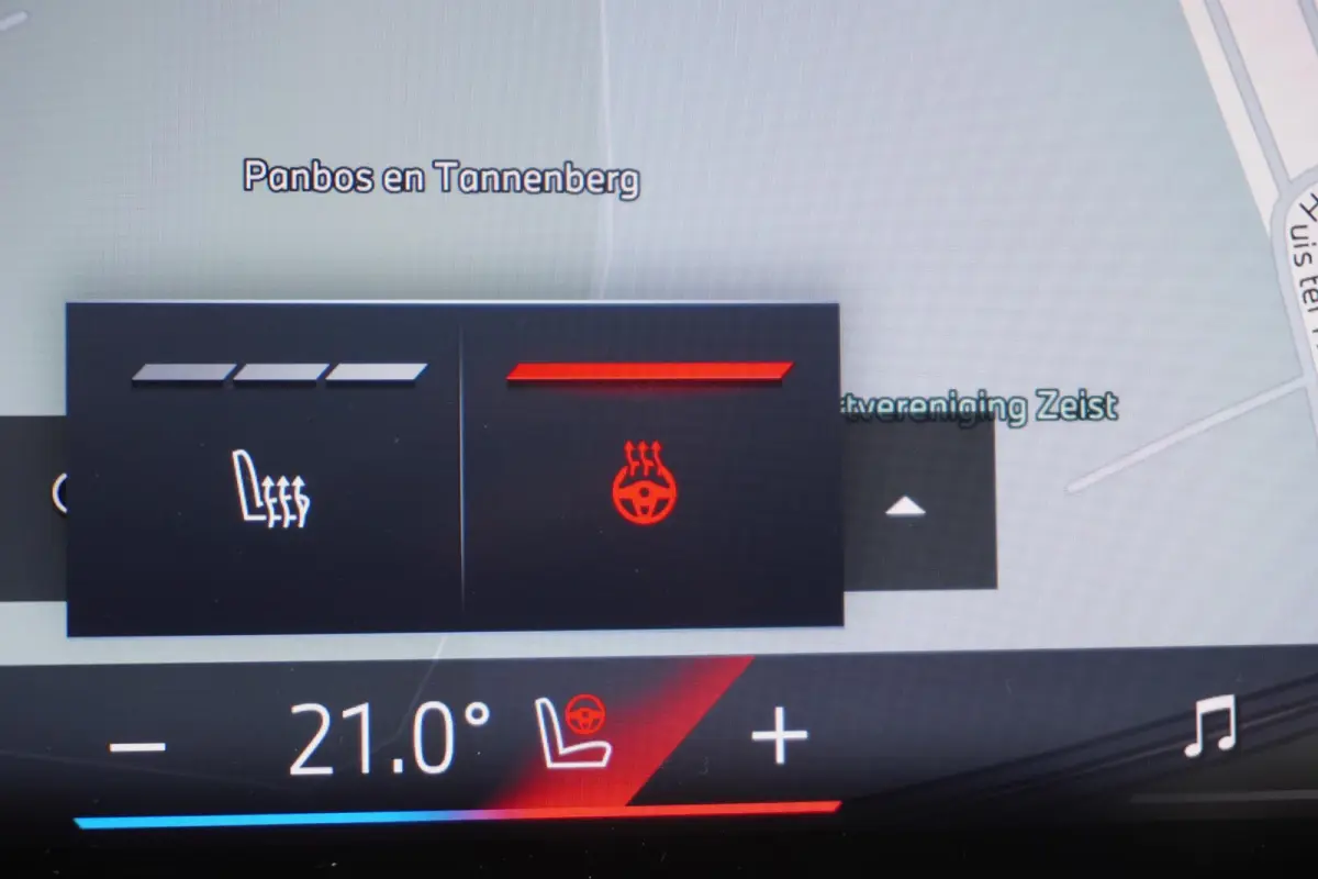 xDrive50e | SoH 100% | M Sportpakket | Driving Assistant Professional | Harman/Kardon Surround Sound systeem | Panoramadak