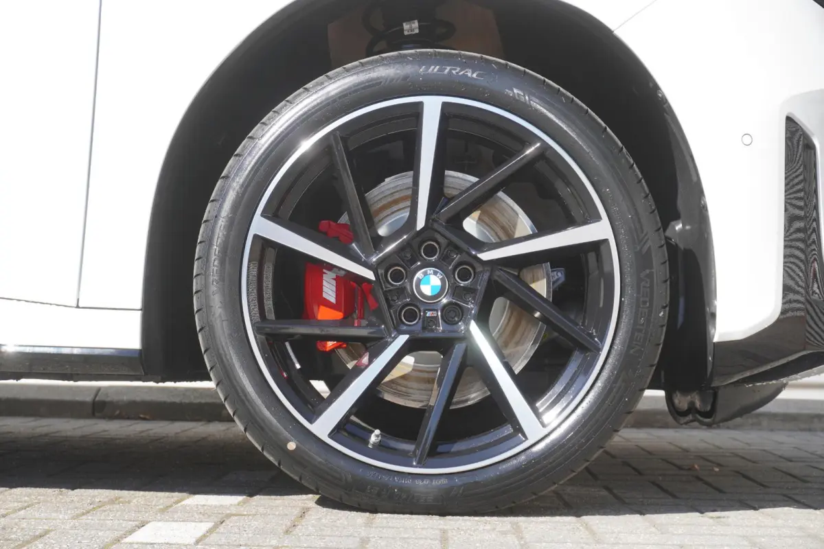 40 eDrive M Sportpakket Pro | Highway Assistant |  BMW Digital Premium |  Innovation Pack | Panoramadak