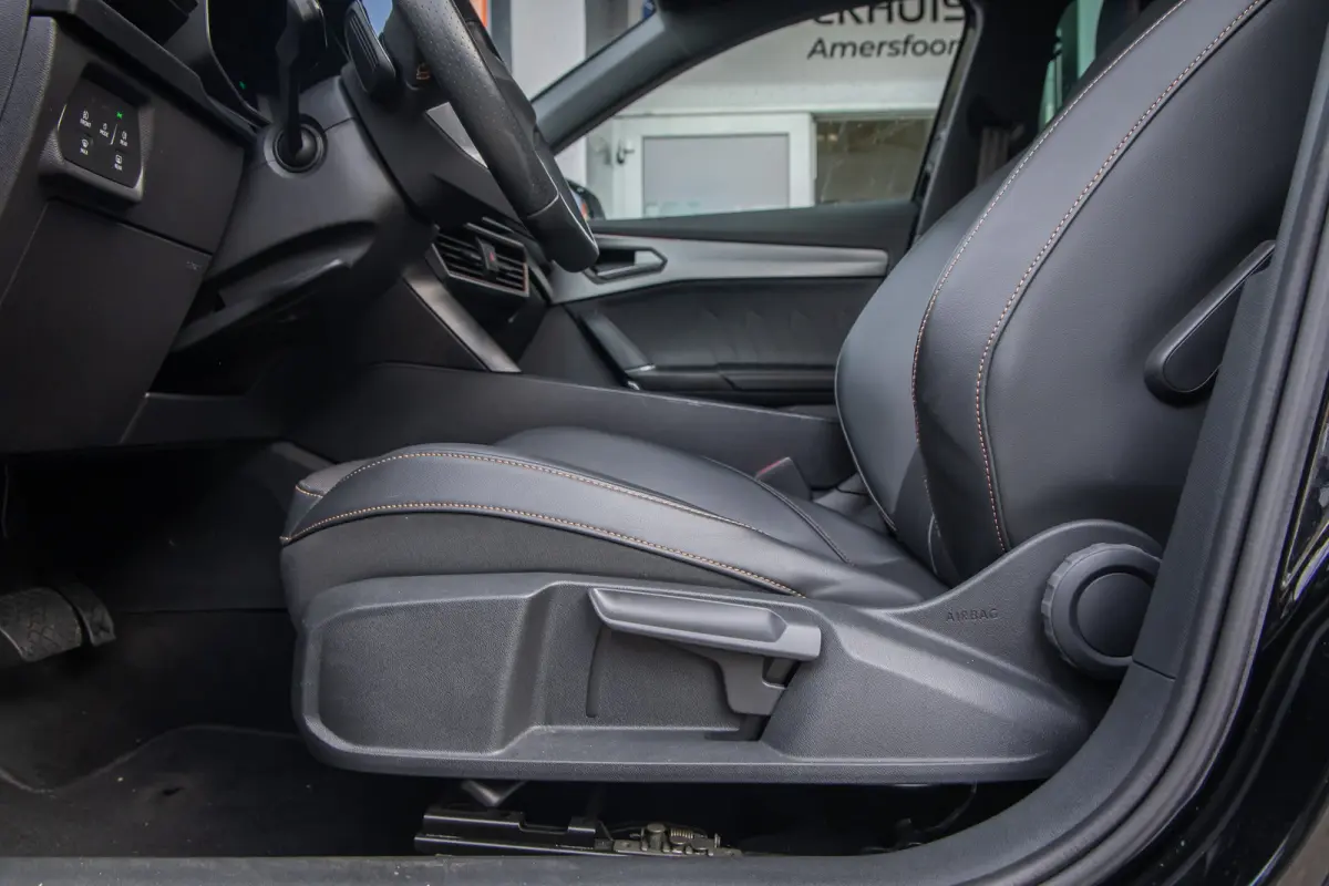 1.5 TSI Business Edition | Apple Carplay/Android Auto | Achteruitrijcamera | Stoel- Stuurverwarming | Keyless | Cruise control adaptief | Achteruitrijcamera | Airco (automatisch) | Apple Car