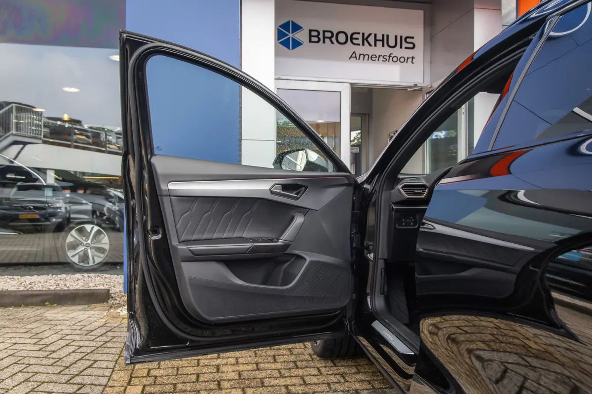 1.5 TSI Business Edition | Apple Carplay/Android Auto | Achteruitrijcamera | Stoel- Stuurverwarming | Keyless | Cruise control adaptief | Achteruitrijcamera | Airco (automatisch) | Apple Car