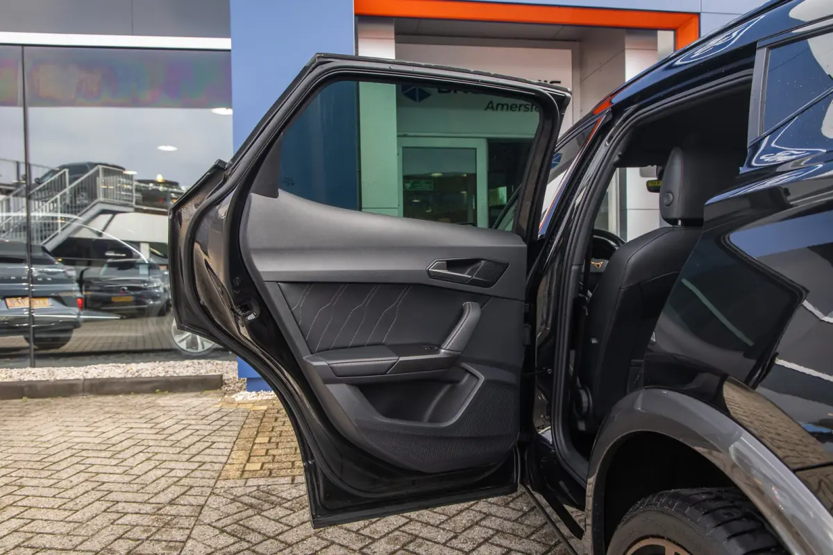 1.5 TSI Business Edition | Apple Carplay/Android Auto | Achteruitrijcamera | Stoel- Stuurverwarming | Keyless | Cruise control adaptief | Achteruitrijcamera | Airco (automatisch) | Apple Car