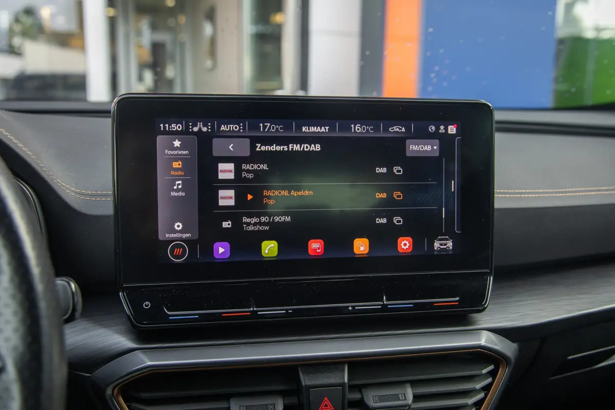 1.5 TSI Business Edition | Apple Carplay/Android Auto | Achteruitrijcamera | Stoel- Stuurverwarming | Keyless | Cruise control adaptief | Achteruitrijcamera | Airco (automatisch) | Apple Car