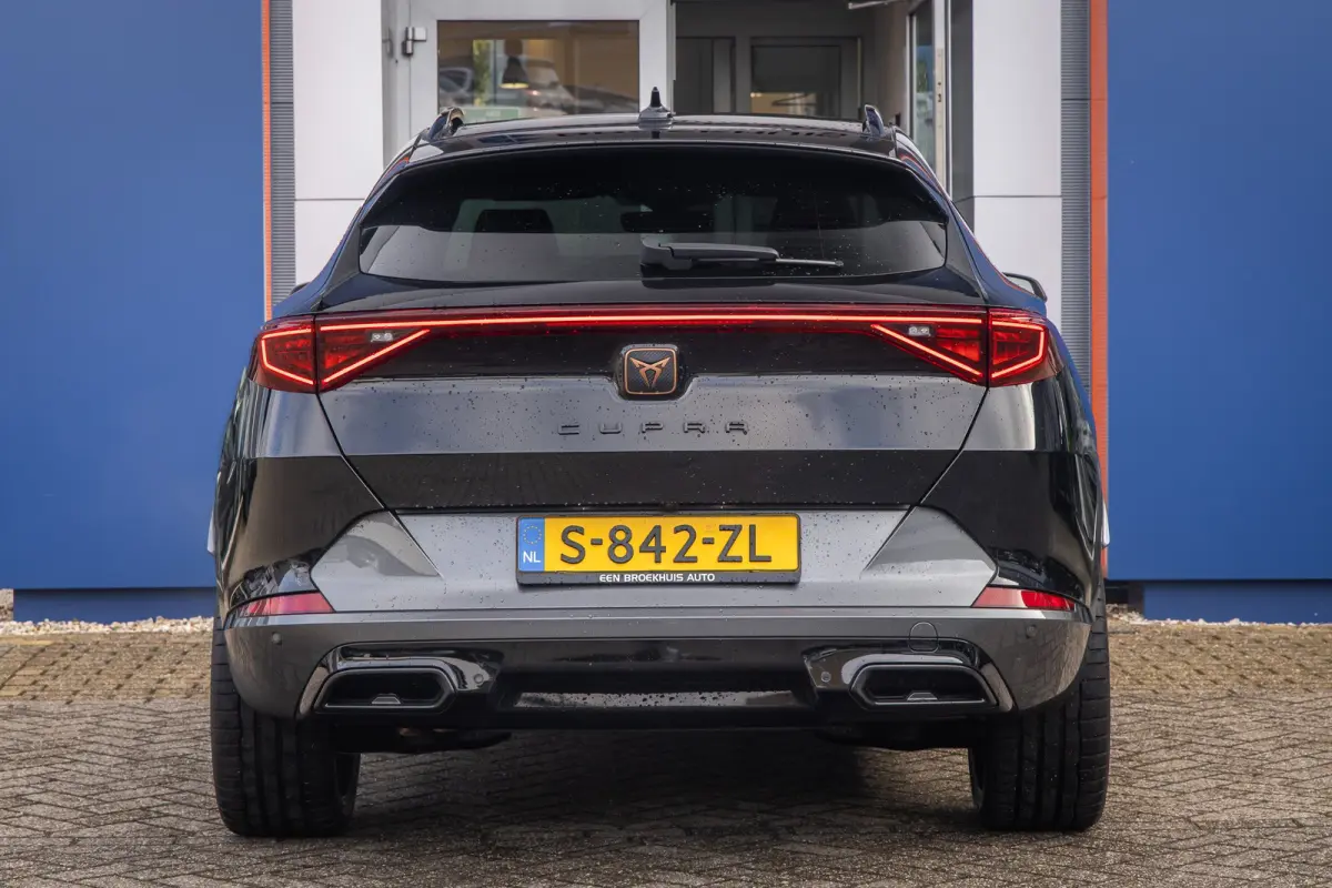 1.5 TSI Business Edition | Apple Carplay/Android Auto | Achteruitrijcamera | Stoel- Stuurverwarming | Keyless | Cruise control adaptief | Achteruitrijcamera | Airco (automatisch) | Apple Car