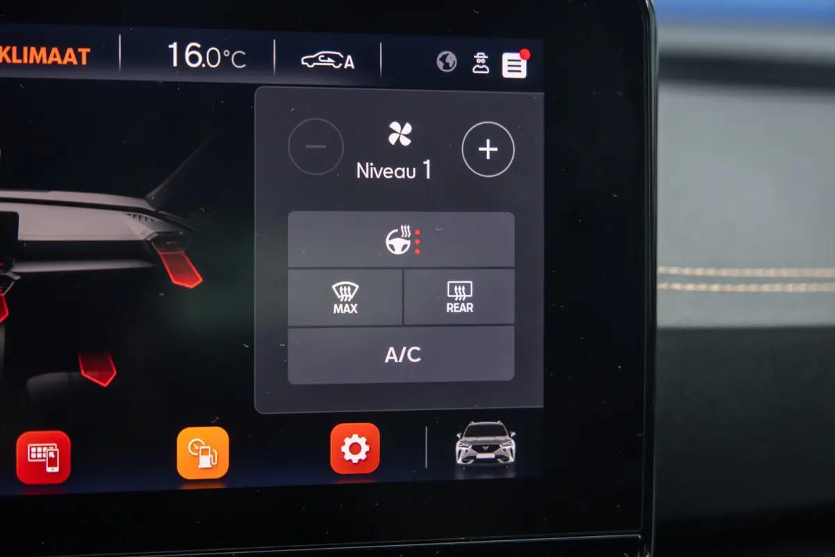1.5 TSI Business Edition | Apple Carplay/Android Auto | Achteruitrijcamera | Stoel- Stuurverwarming | Keyless | Cruise control adaptief | Achteruitrijcamera | Airco (automatisch) | Apple Car