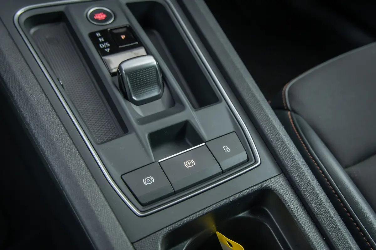 1.5 TSI Business Edition | Apple Carplay/Android Auto | Achteruitrijcamera | Stoel- Stuurverwarming | Keyless | Cruise control adaptief | Achteruitrijcamera | Airco (automatisch) | Apple Car
