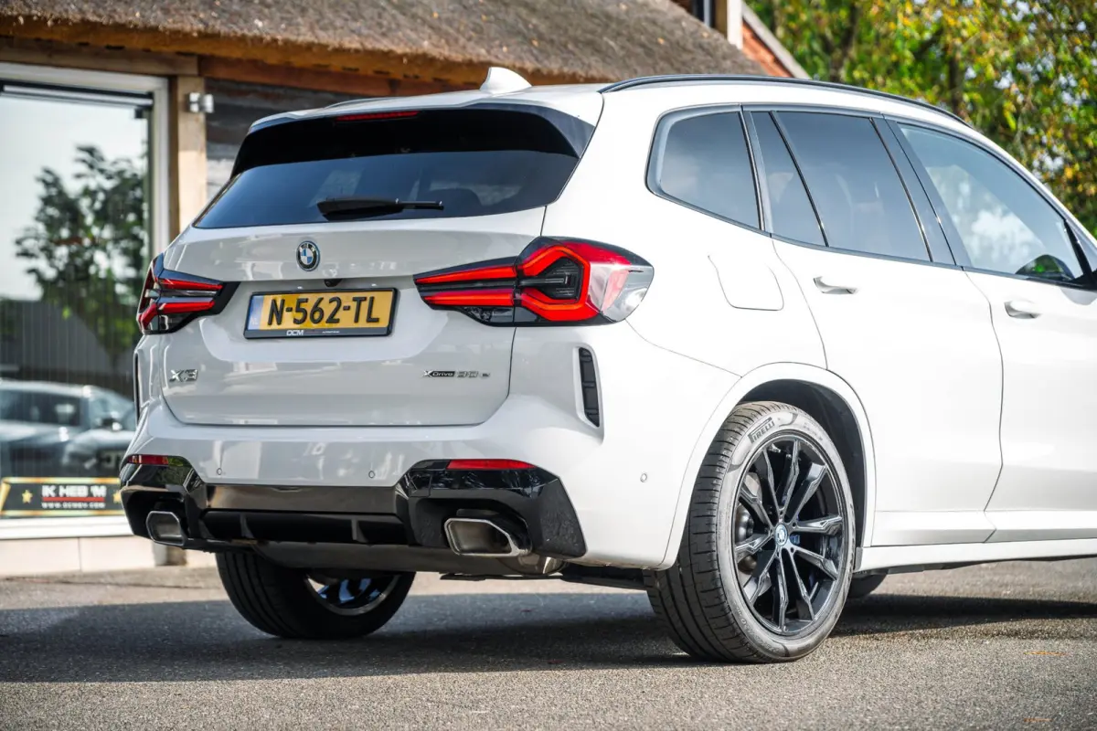 XDrive30e M-Sport Soh 92% I 20inch I Panoramadak I Laser Led I HiFi I NL Auto I NAP I CarPlay I Android