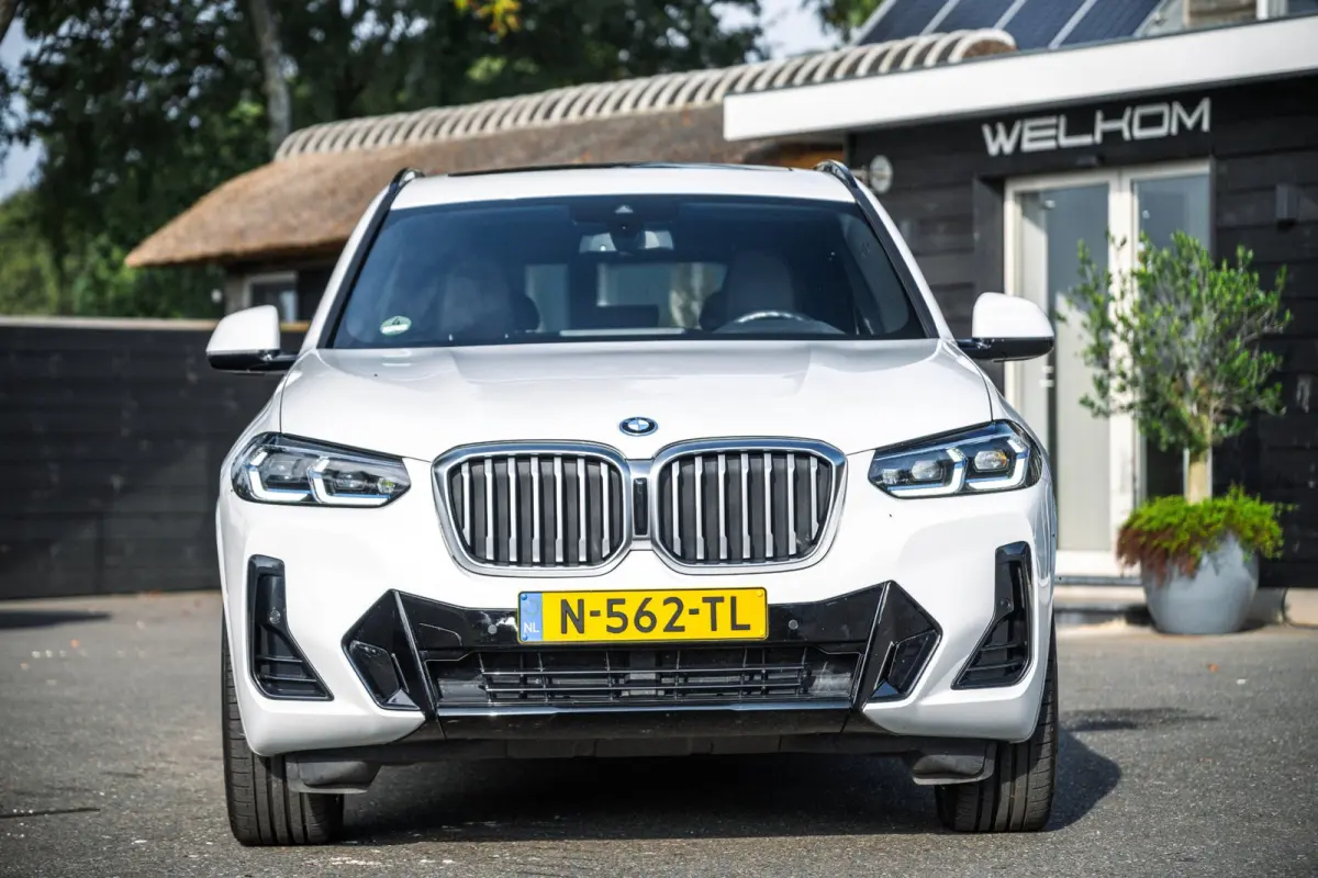 XDrive30e M-Sport Soh 92% I 20inch I Panoramadak I Laser Led I HiFi I NL Auto I NAP I CarPlay I Android