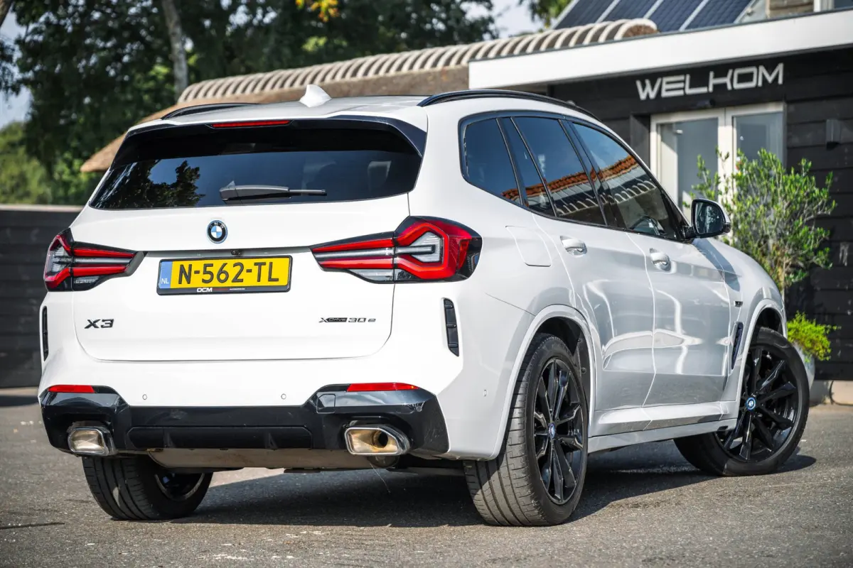 XDrive30e M-Sport Soh 92% I 20inch I Panoramadak I Laser Led I HiFi I NL Auto I NAP I CarPlay I Android