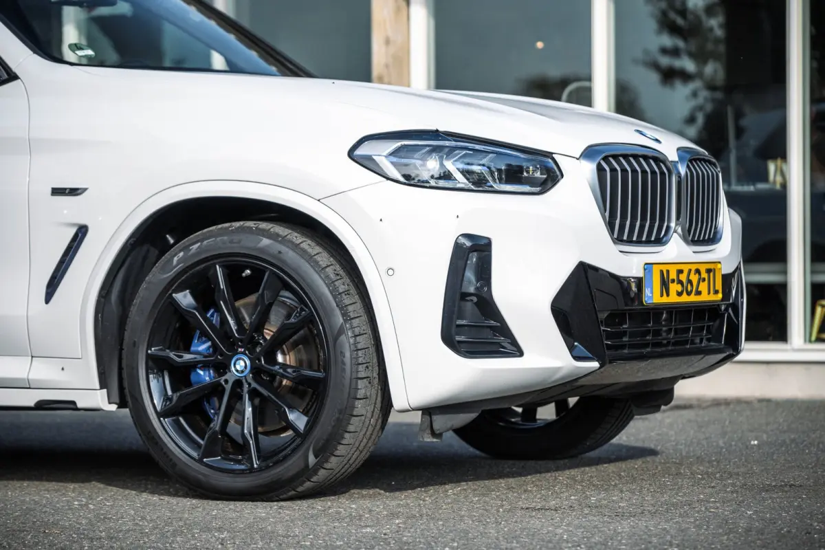 XDrive30e M-Sport Soh 92% I 20inch I Panoramadak I Laser Led I HiFi I NL Auto I NAP I CarPlay I Android