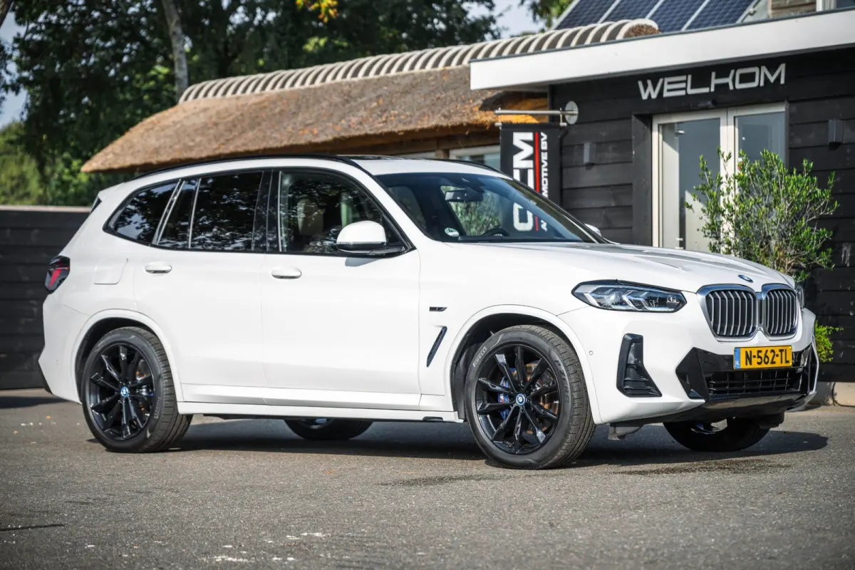 XDrive30e M-Sport Soh 92% I 20inch I Panoramadak I Laser Led I HiFi I NL Auto I NAP I CarPlay I Android