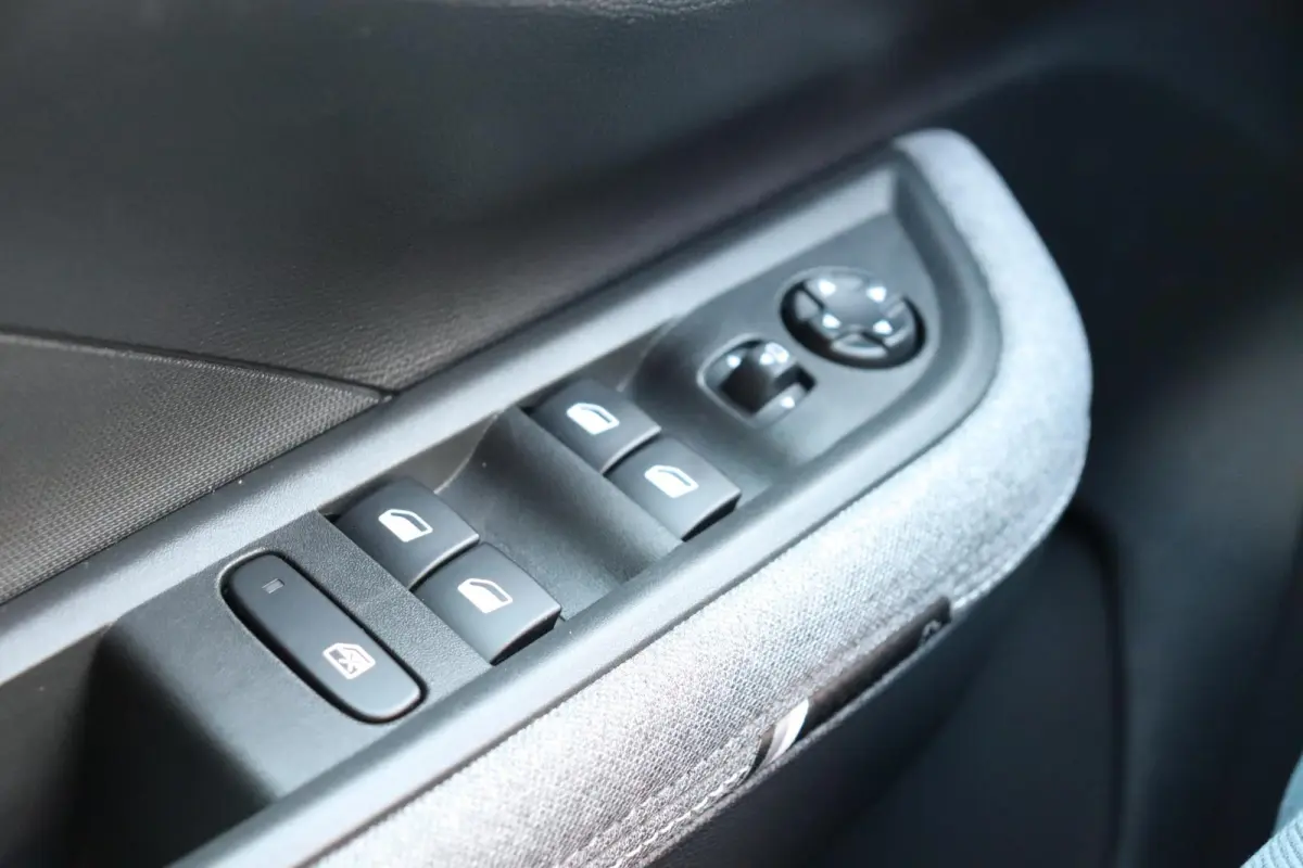 1.2 Turbo Hybrid GS Voorraad Voordeel / 2+6 Jaar Garantie