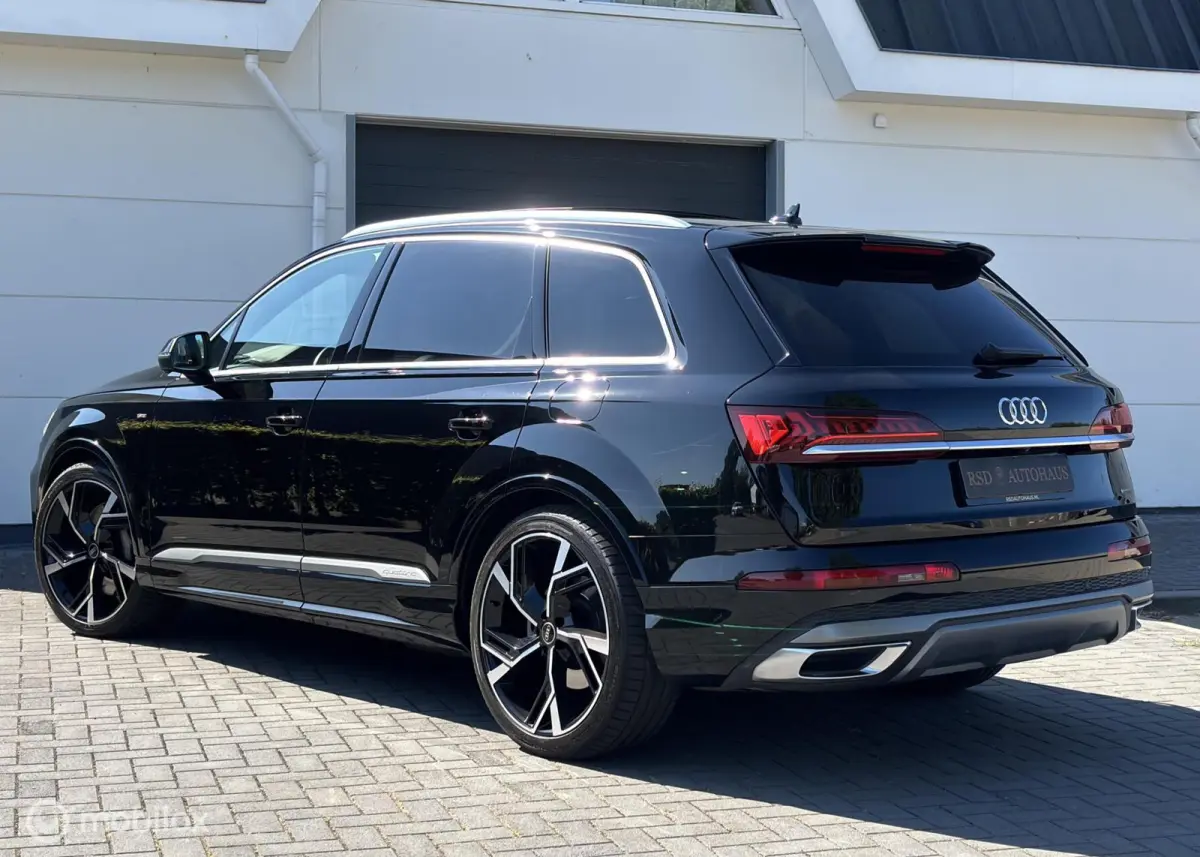 55 TFSI e quattro S-Line Pano 22inch laser Head Up