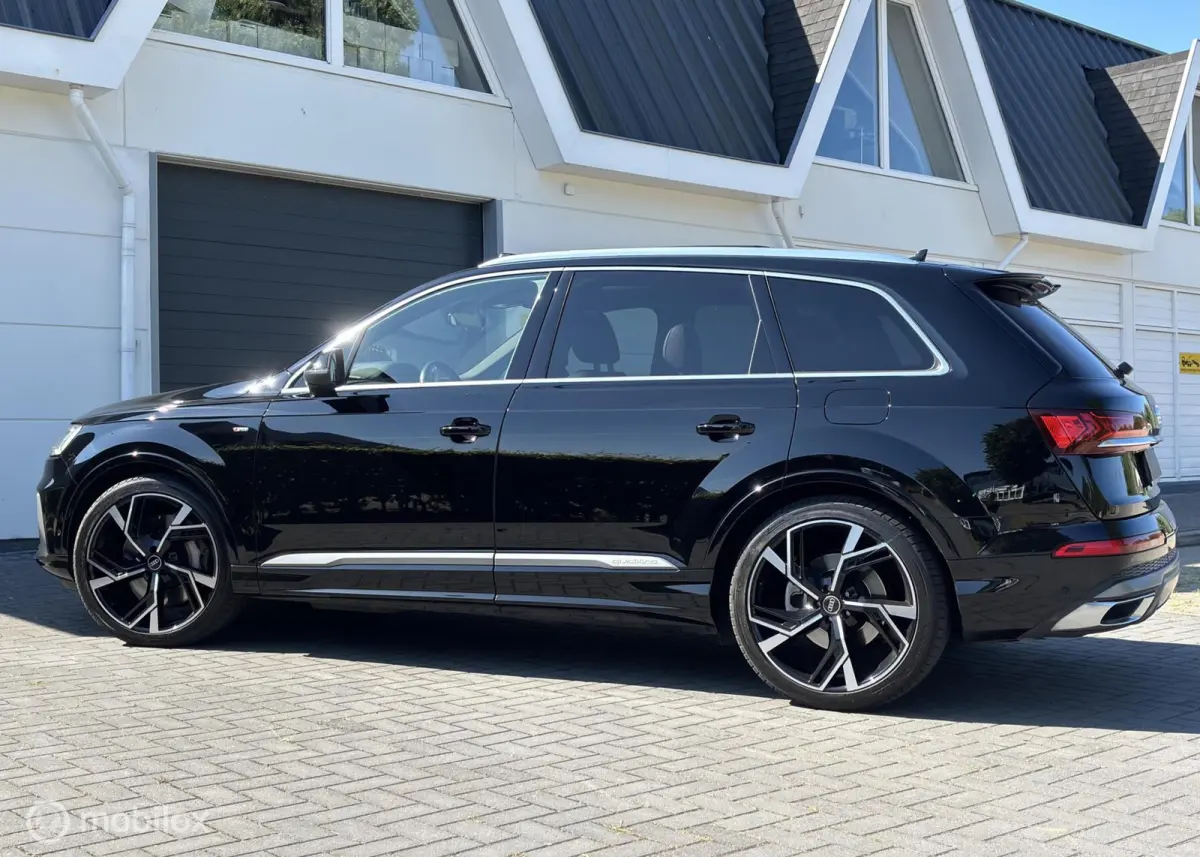 55 TFSI e quattro S-Line Pano 22inch laser Head Up