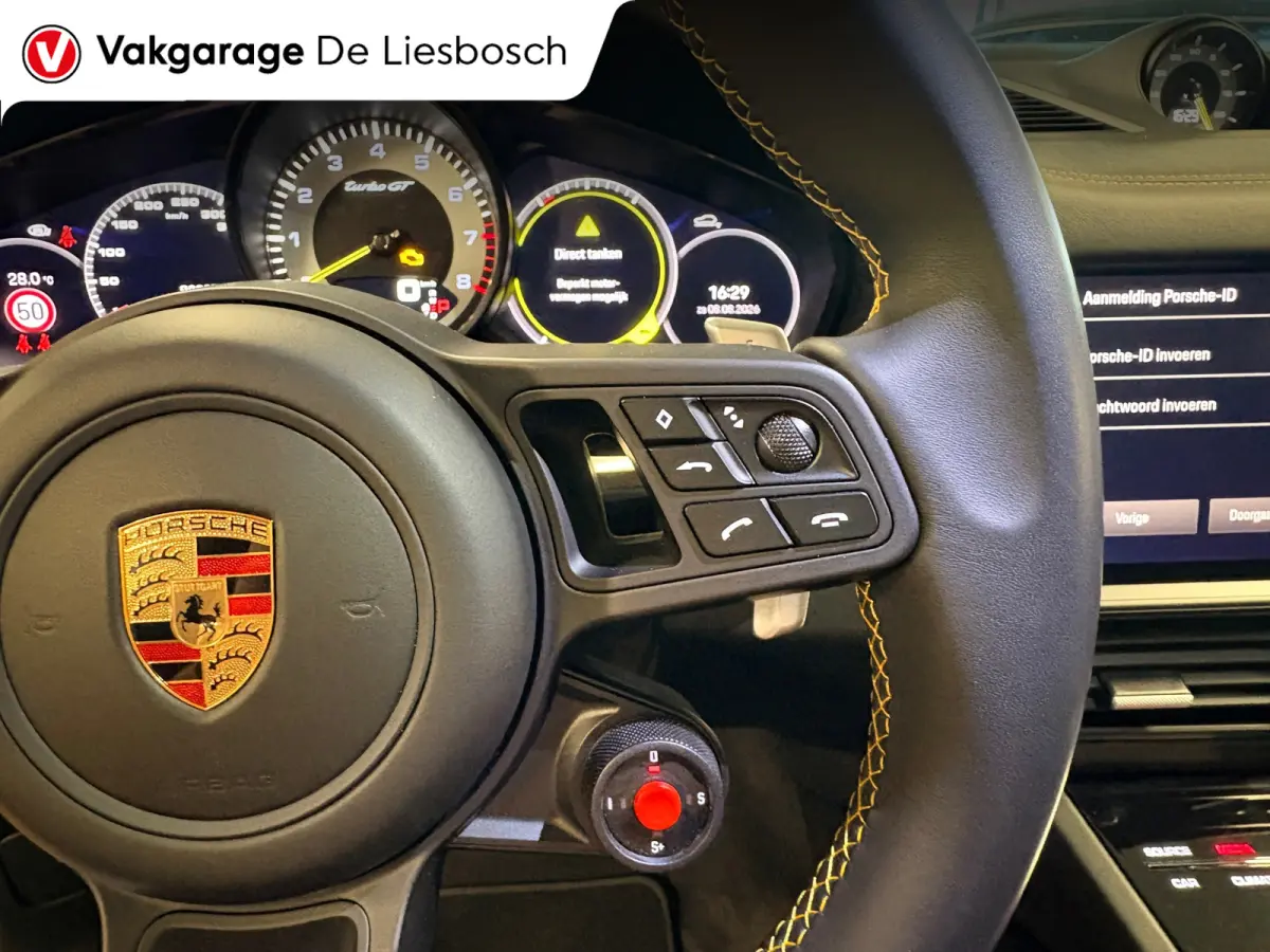 4.0 Turbo GT 641pk / Carbon dak / carbon pakket / 22inch / keramisch / dealer onderhouden