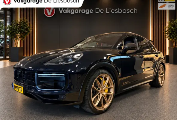4.0 Turbo GT 641pk / Carbon dak / carbon pakket / 22inch / keramisch / dealer onderhouden
