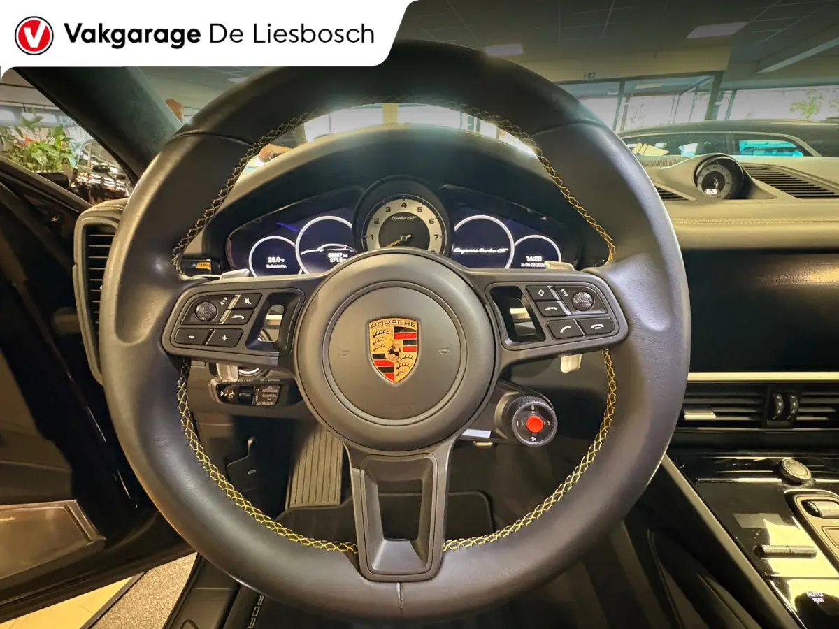 4.0 Turbo GT 641pk / Carbon dak / carbon pakket / 22inch / keramisch / dealer onderhouden